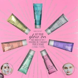 NIB! Embrace Your Face Glow On Face Mask Set 7pc